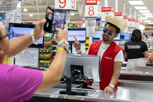 REP-GEN PUERTO RICO-BAD BUNNY-TURISMO