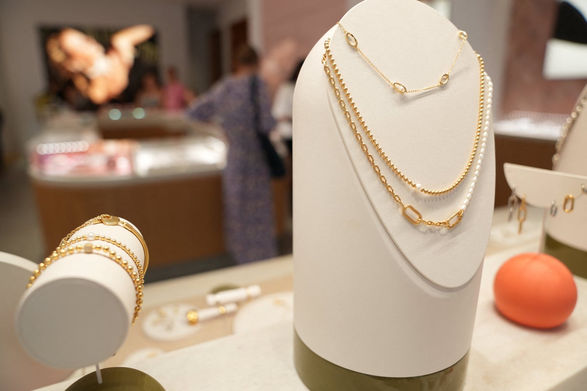 Jewellery retailer to raise prices amid falling sales