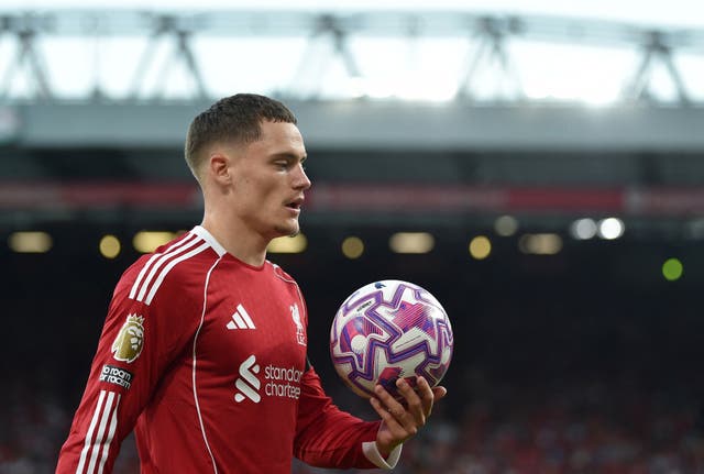 <p>Florian Wirtz takes a corner for Liverpool</p>