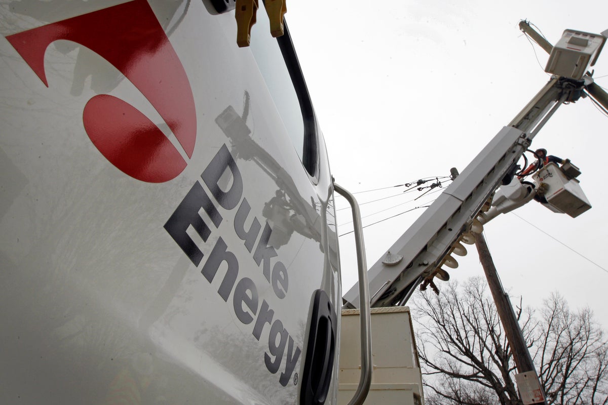 Duke Energy seeks to merge Carolina utilities, projecting more than $1B in customer savings