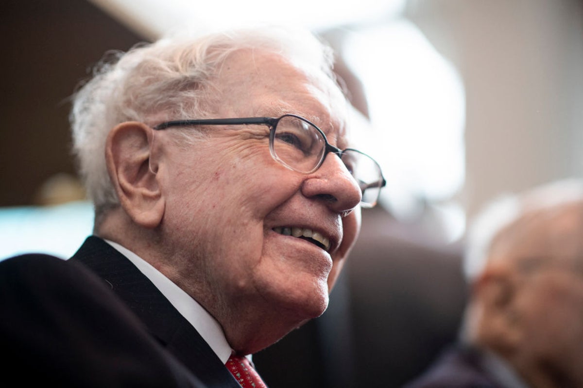 Business news live: FTSE 100 rises and Warren Buffett’s new $1.6bn investment