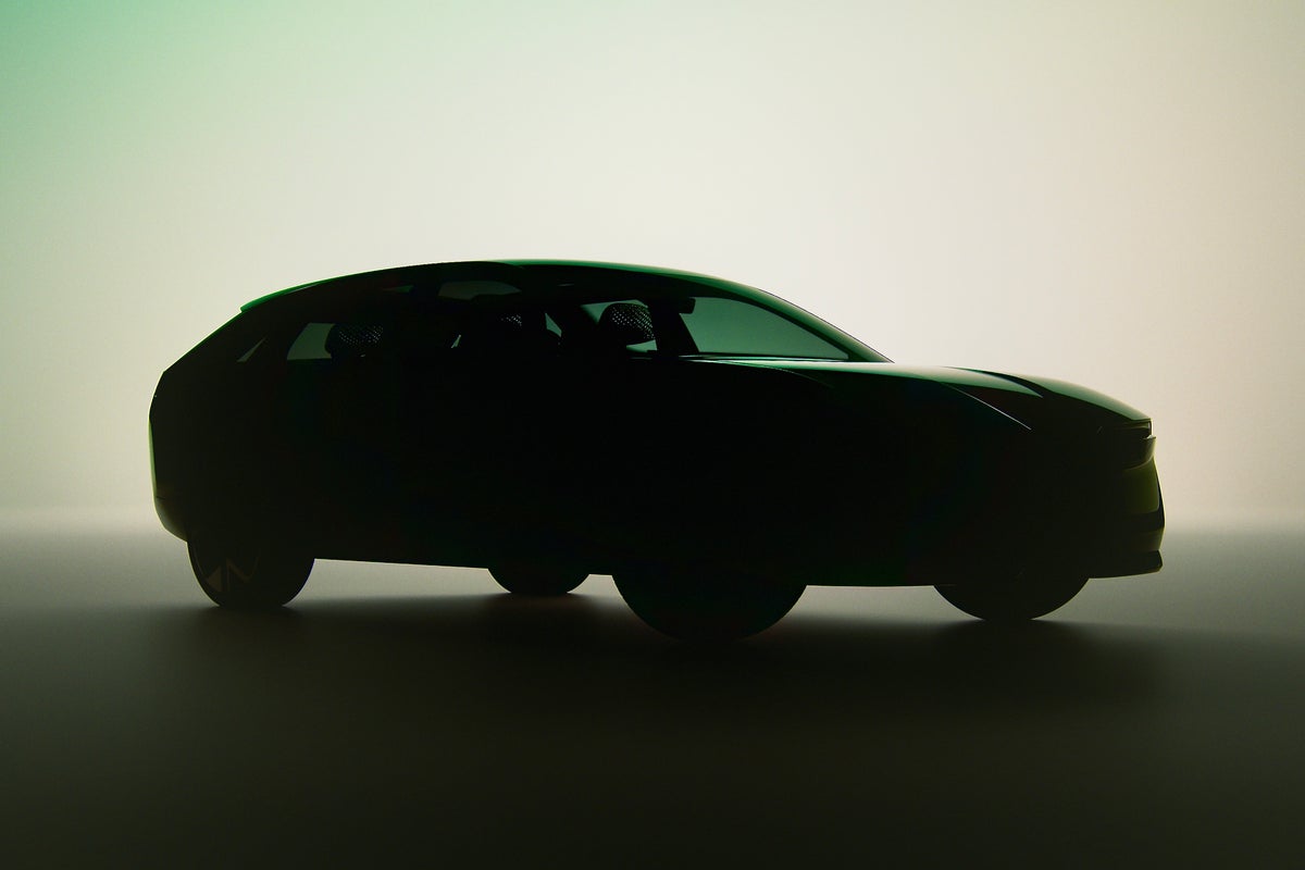 Skoda reveals (slightly) more of new electric Octavia Estate concept