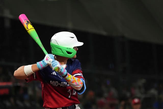 PEQUEÑAS LIGAS-BATE