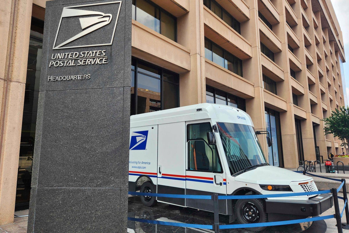 Republicans look to make a U-turn on federal commitment to electric vehicles for the Postal Service