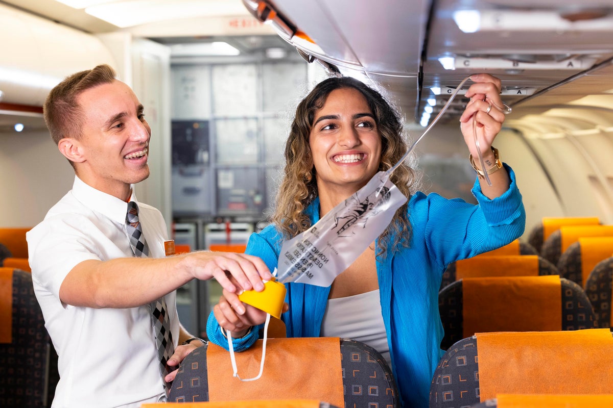 EasyJet launches cabin crew recruitment drive targeting school leavers