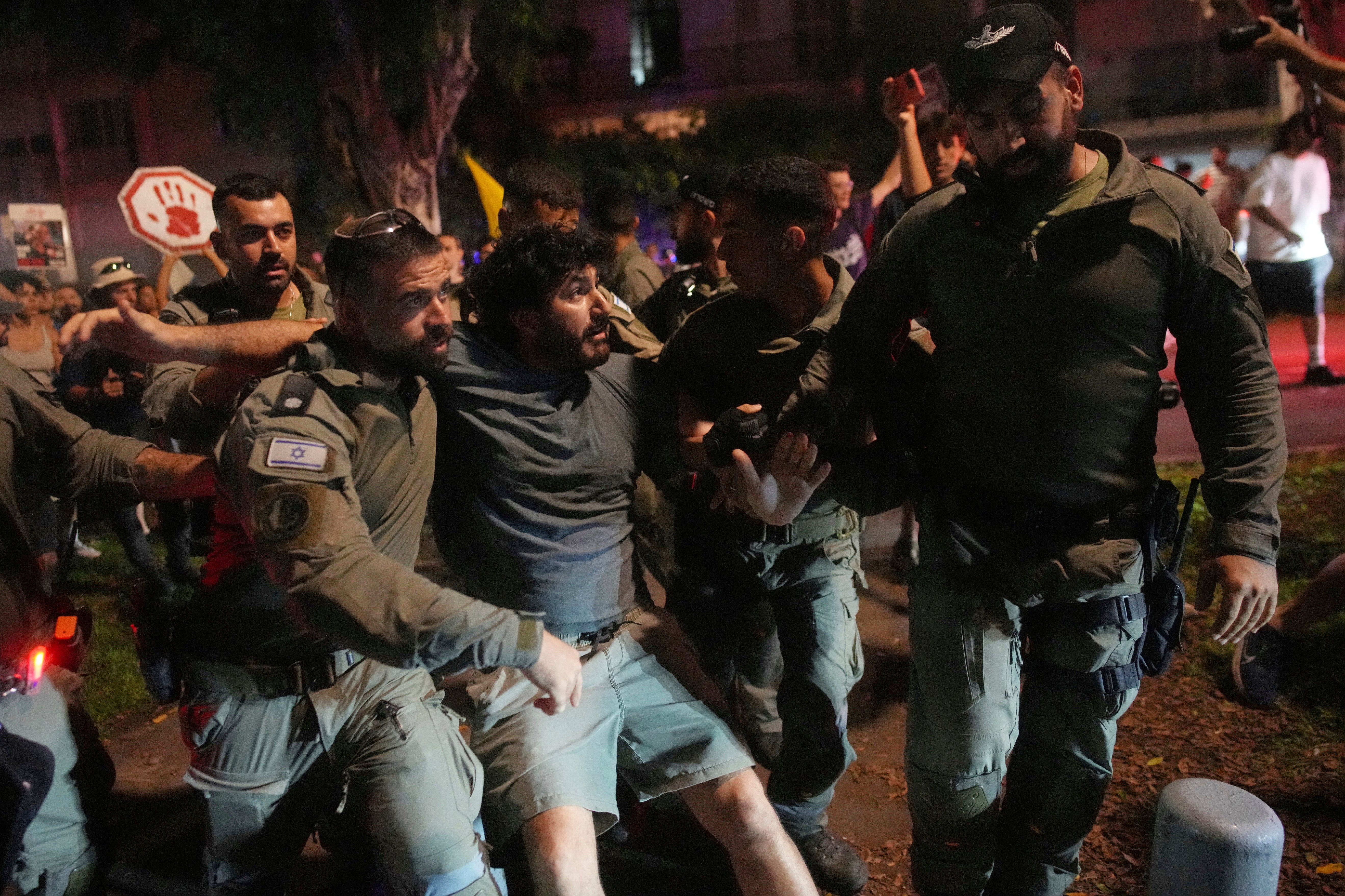 Israeli frustration over the war in Gaza erupts into fierce protests