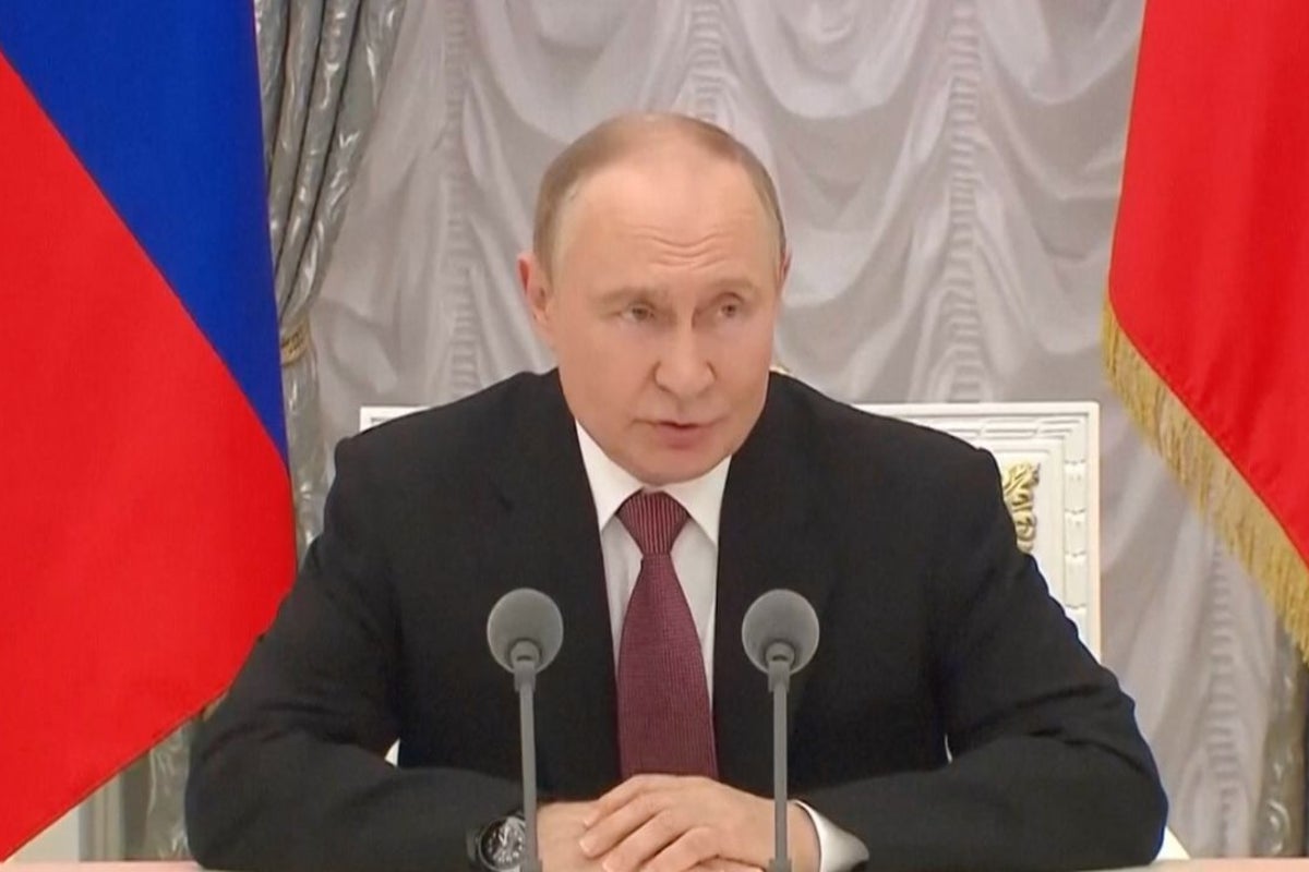 Putin describes ‘very frank’ conversation with Trump at crunch Ukraine summit