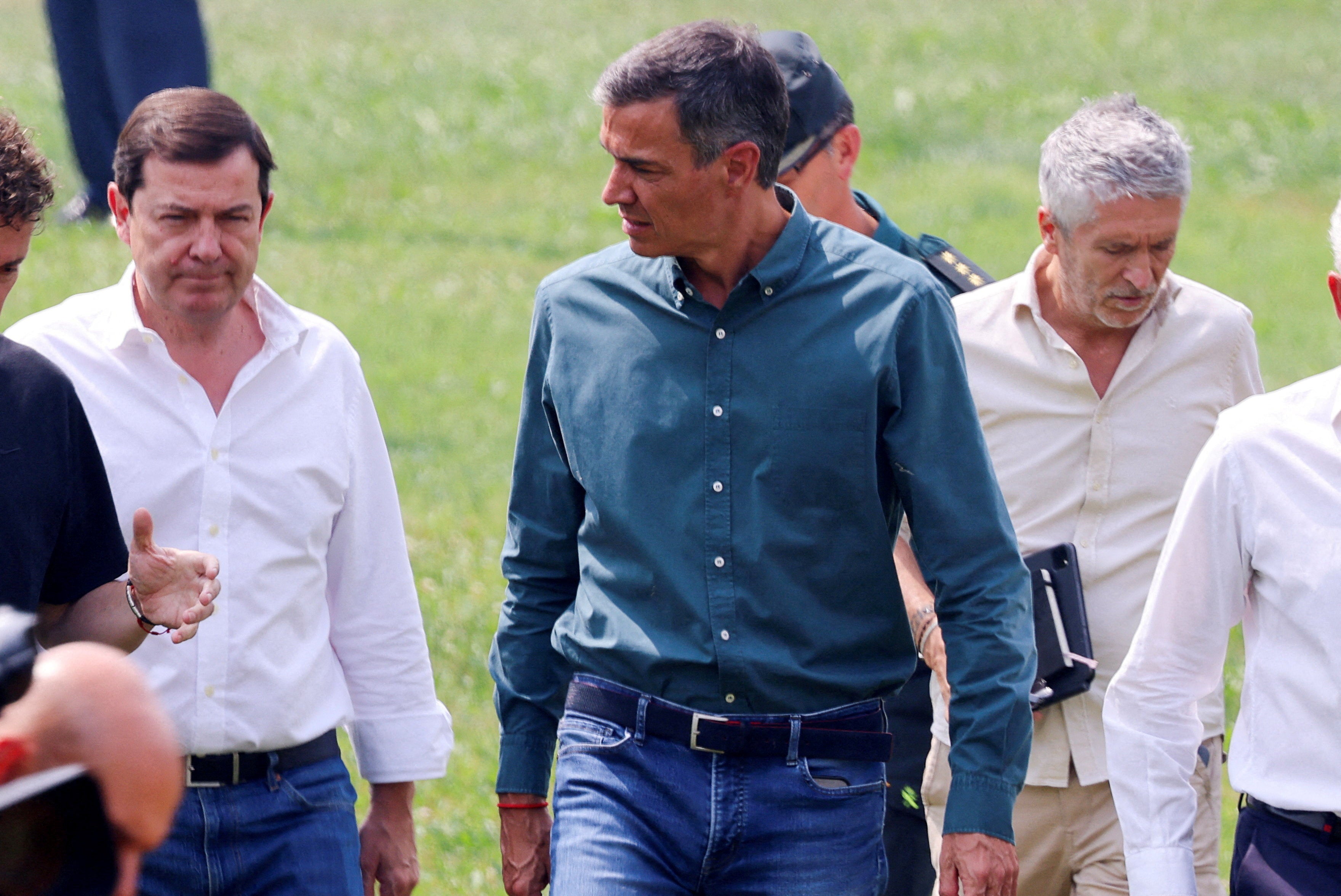 Pedro Sanchez returned from the Canary Islands to visit areas impacted by wildfires