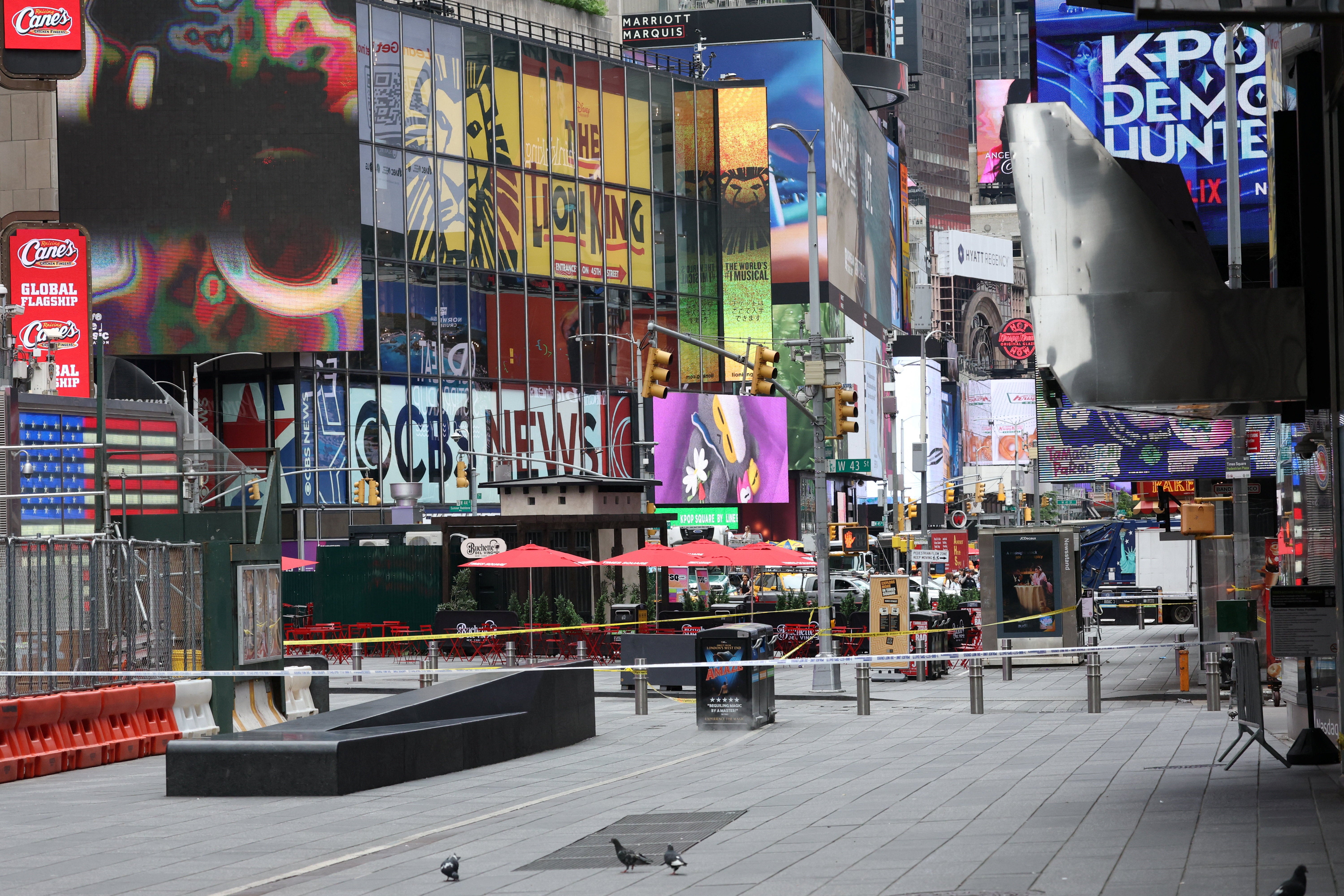 Person of interest detained after bomb scare leads to Times Square  evacuations | The Independent