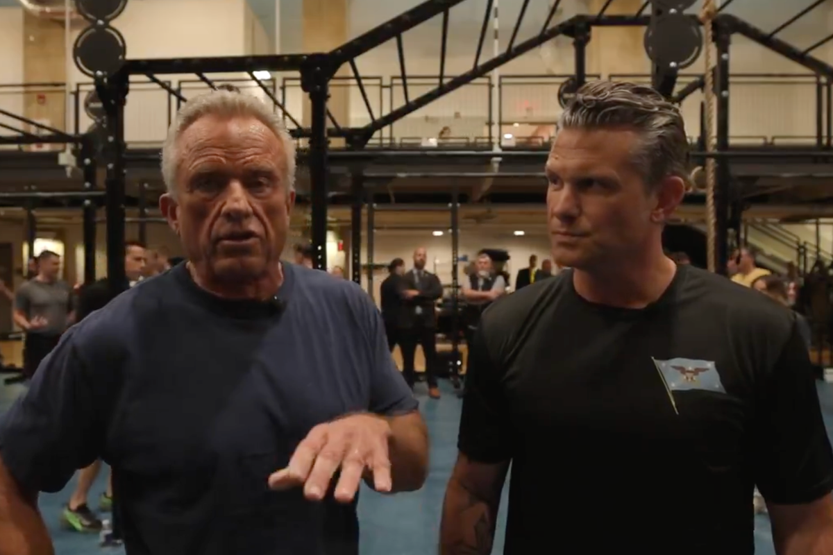 https://static.independent.co.uk/2025/08/19/13/44/RFK-Jr-and-Hegseth-in-fitness-challenge.png?width=1200&height=800&crop=1200:800