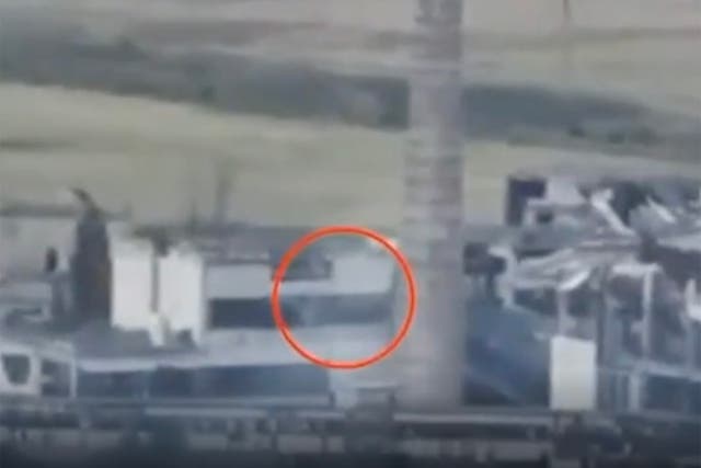 <p>Ukrainian sniper 'kills two Russians with single bullet from 2.5miles away in world record' </p>