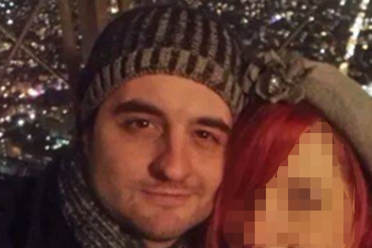 Wetherspoons manager sacked for giving colleague half-price chicken and fries set to get payout