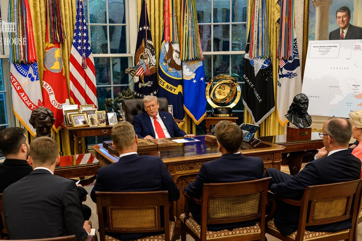 New pics of Trump holding court in Oval Office branded ‘embarrassing’ as world leaders sit around his desk: ‘Like schoolchildren’
