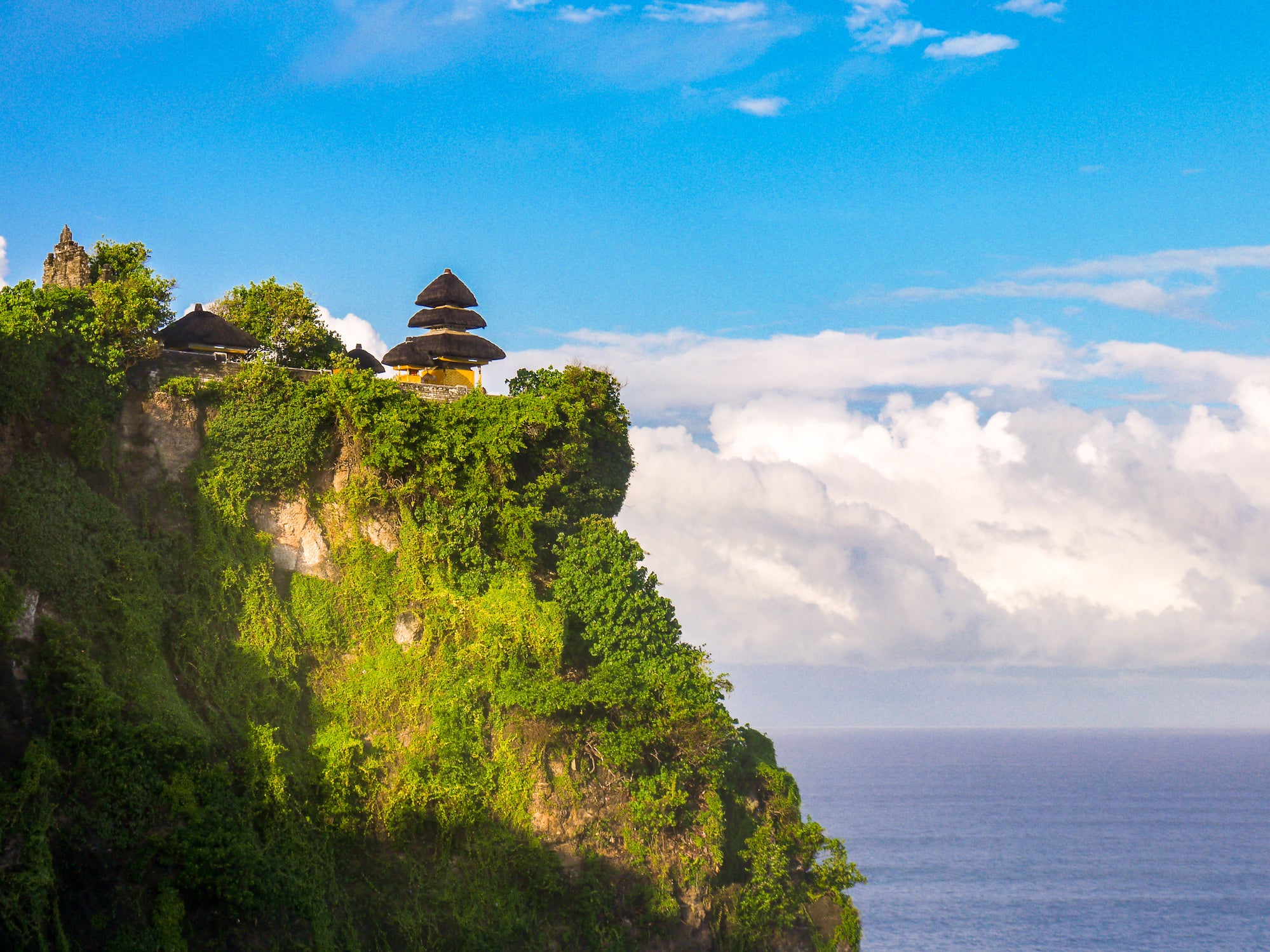 Uluwatu Temple on the edge of a cliff in Bali