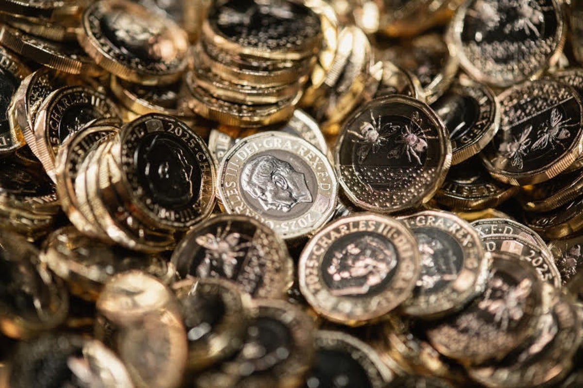 New King Charles coins enter circulation in UK as final Queen Elizabeth coins released in ‘pivotal’ transition