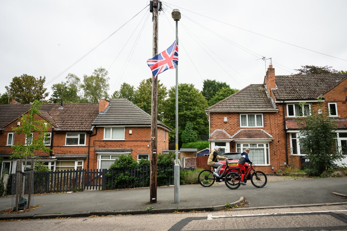 Reform-led council slammed over plan to spend 75,000 on flags
