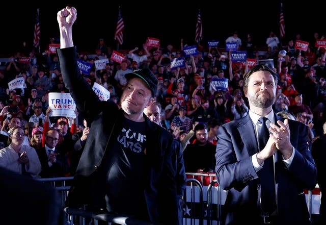 <p>Elon Musk is reportedly already giving up on plans to launch his own political party and is instead considering backing Vice President JD Vance in 2028.</p>