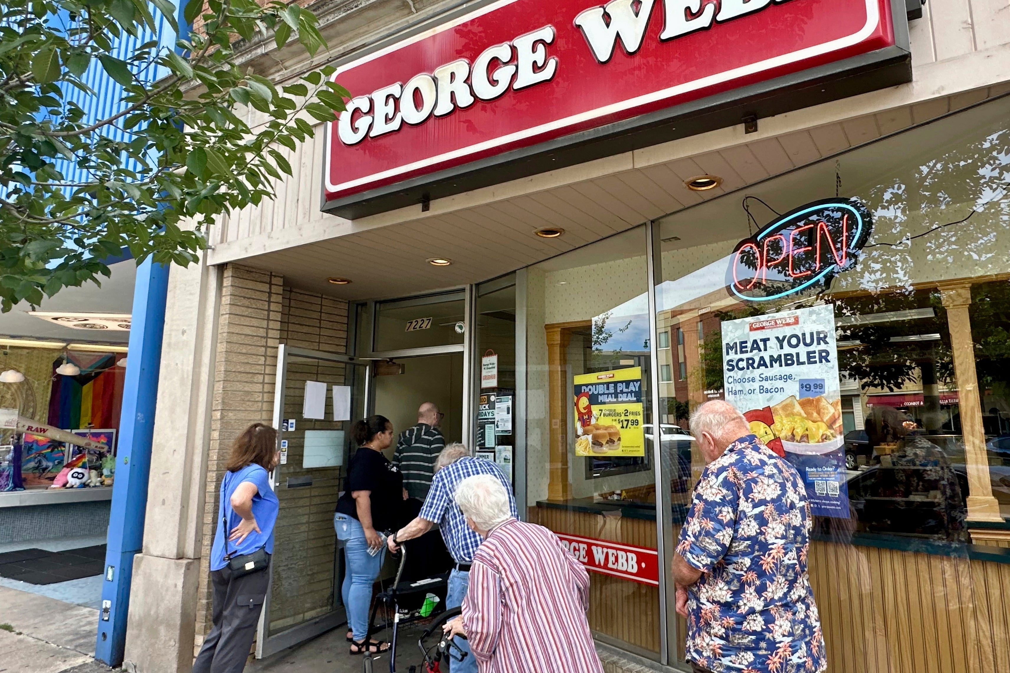 CERVECEROS-HAMBURGUESAS