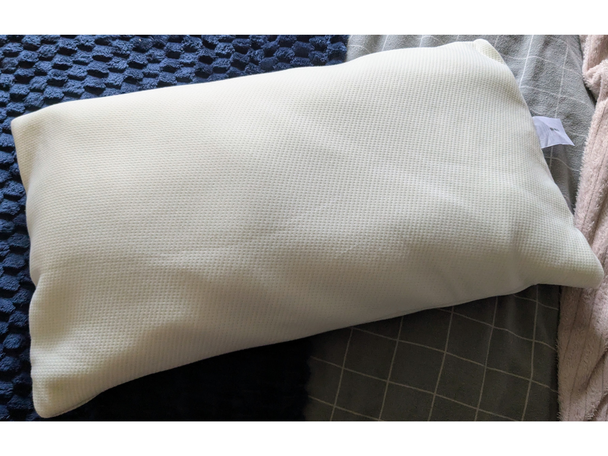 indybest best pillows review Slumberdown memory foam plus pillow
