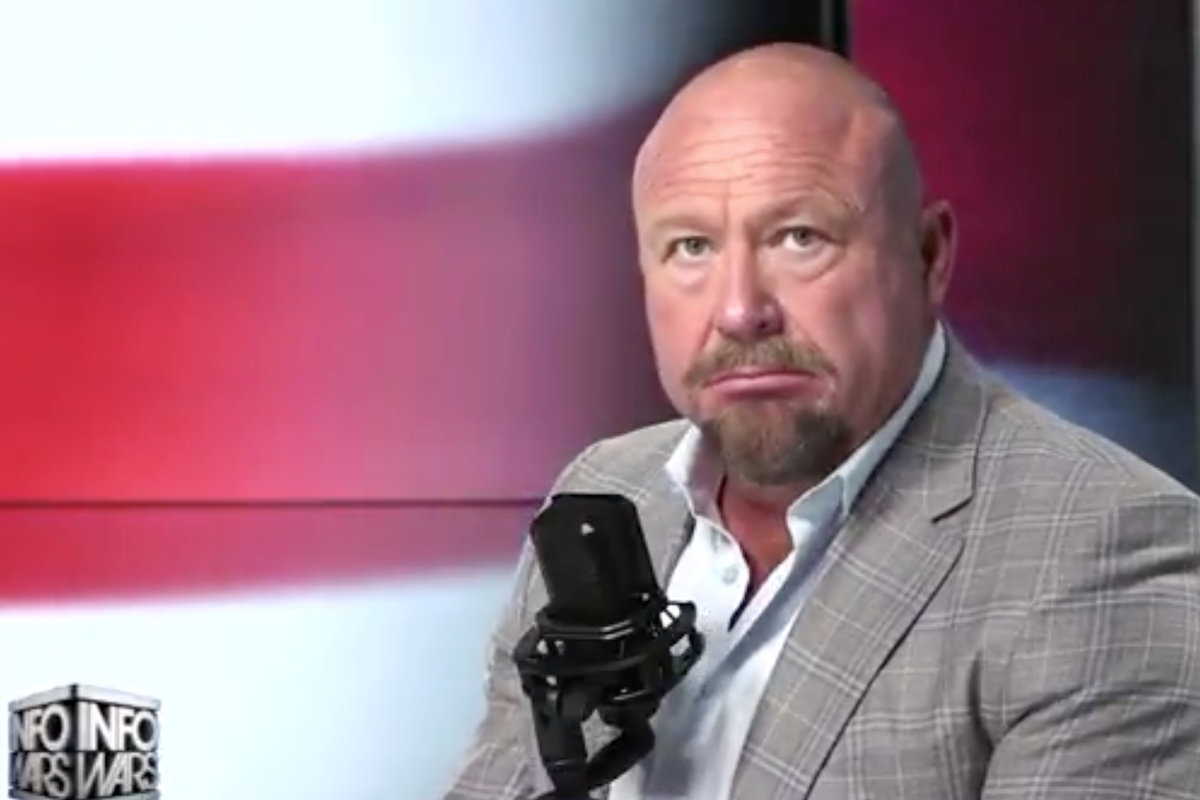 Alex Jones says Trump is in a ‘health crisis’ after noting the size of president’s ankles
