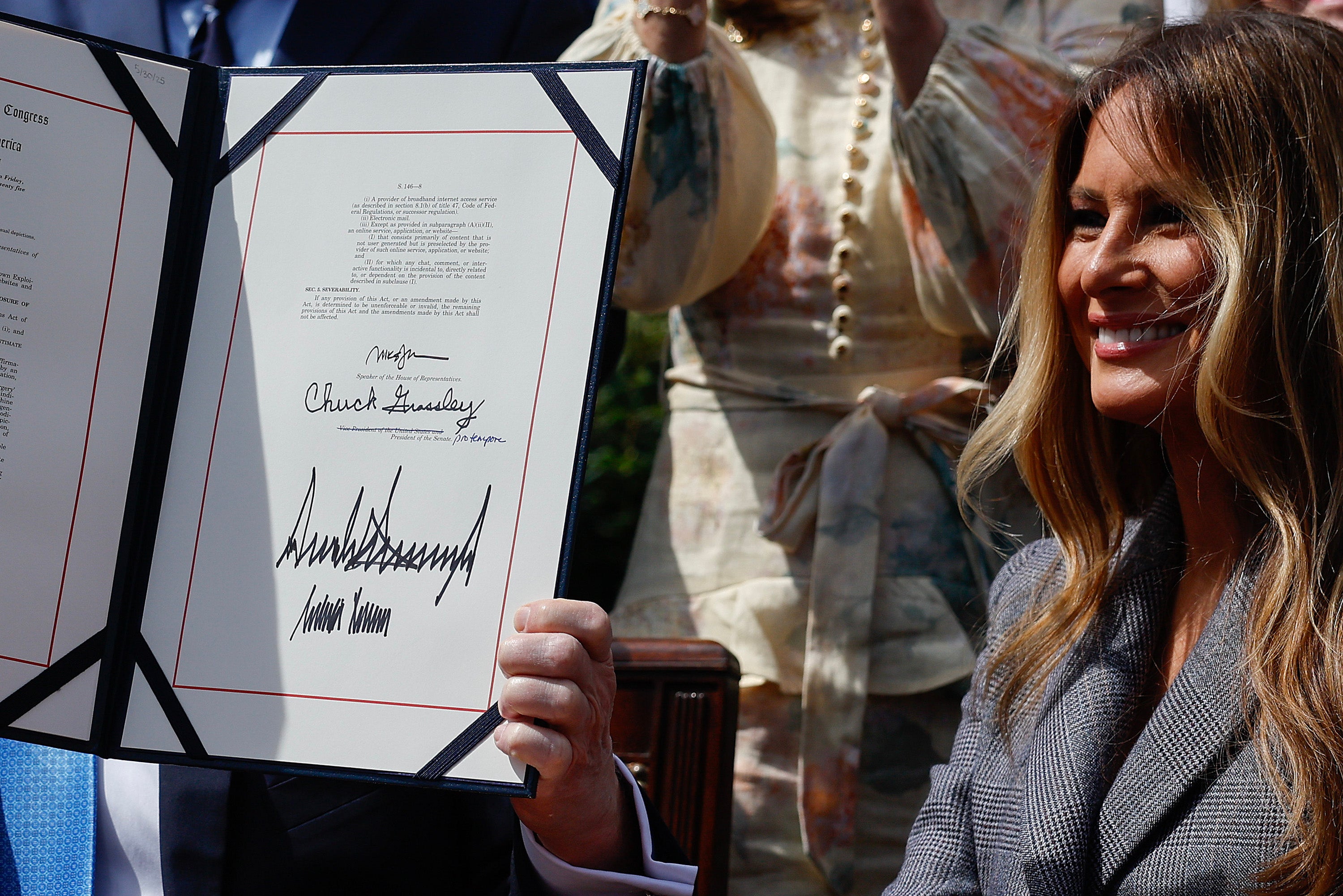 Melania’s handwriting and signature have ‘morphed’ into Trump’s in the last decade and is part of the ‘brand’ of the couple, according to expert Bart Baggett.