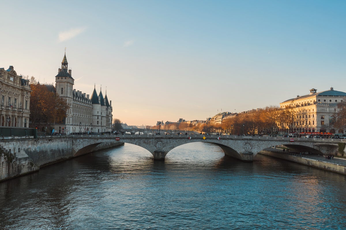Man arrested for ‘multiple murders’ after four bodies pulled out of the River Seine in Paris