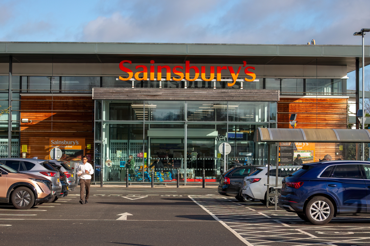 Sainsbury's逾9000名员工从股票储蓄计划中获约2500万英镑收益