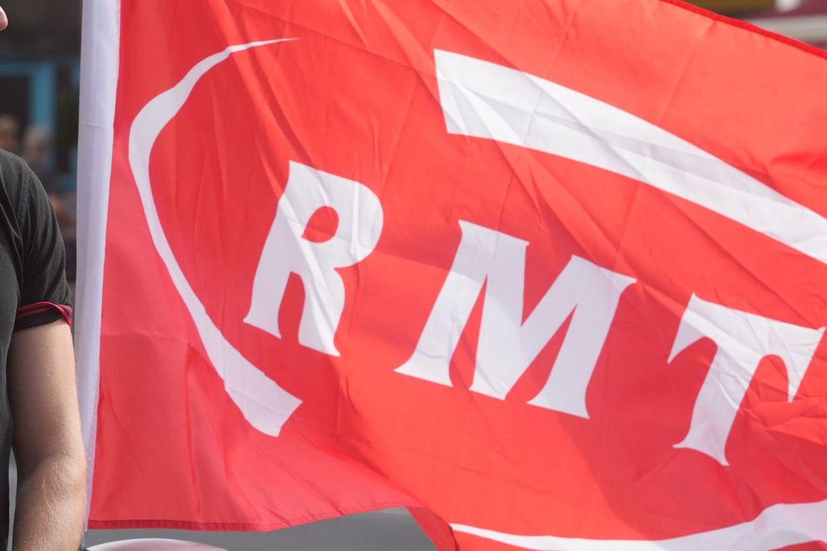 London Underground Workers Plan Week-long Strike over Pay, Conditions