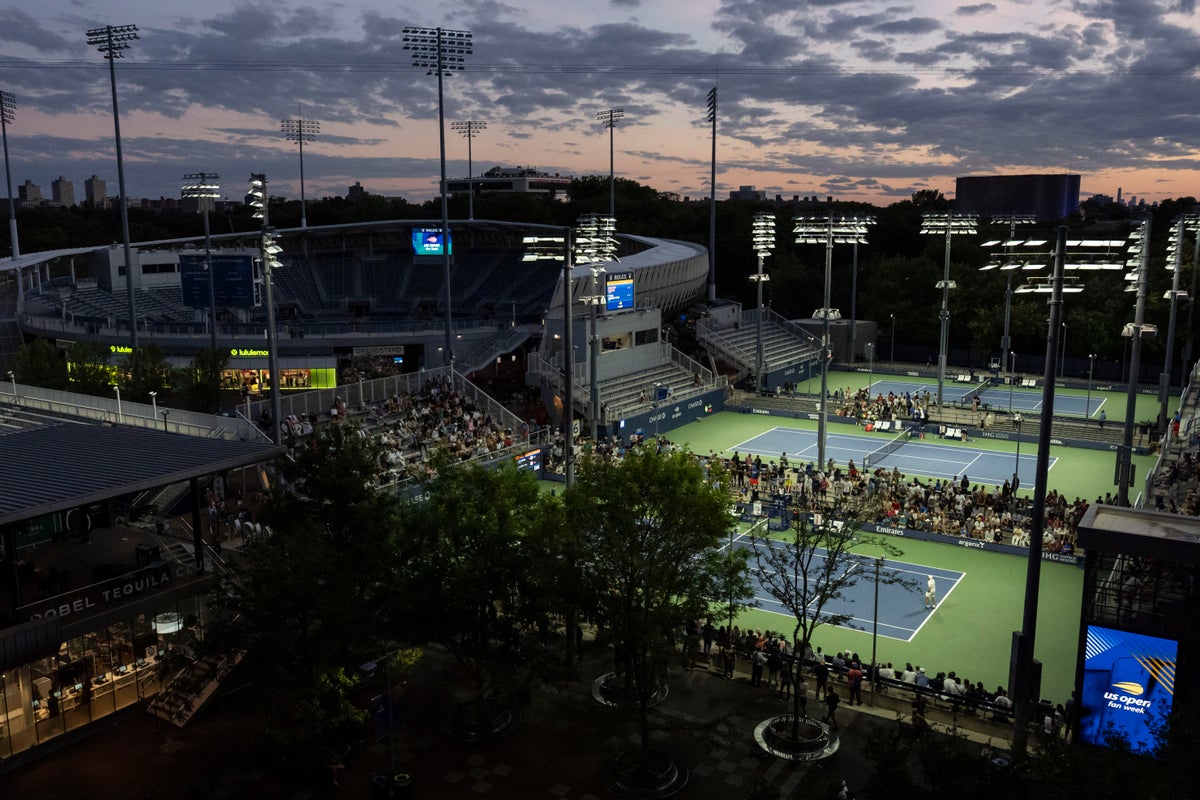 At the US Open, tennis stars shine under dark sky-friendly outdoor lights