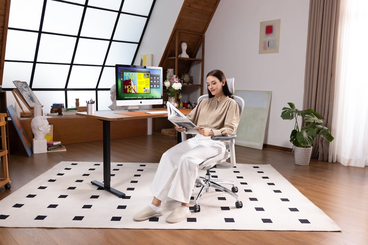 Meet the Sihoo Doro C300 - your new favourite ergonomic office chair