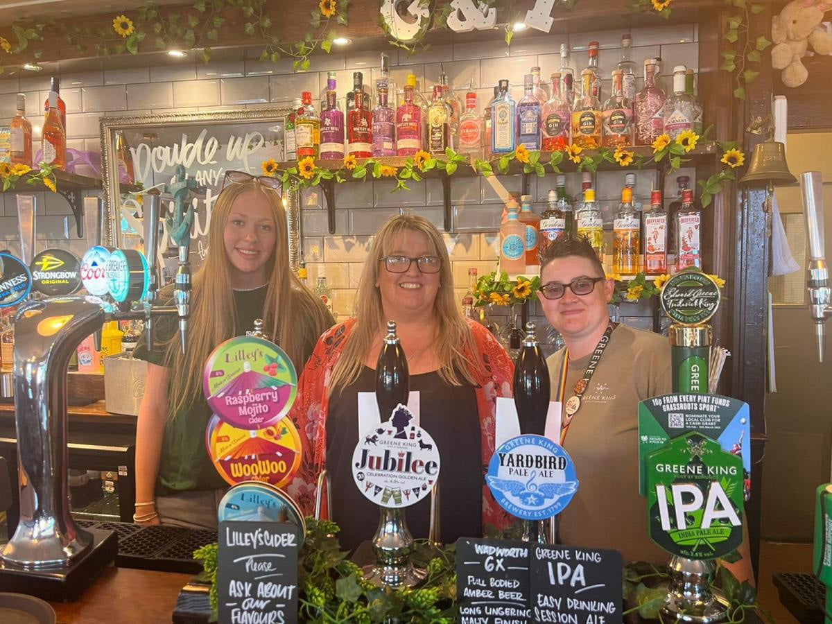 Meadowcroft, centre, has struggled with her weight for her entire life