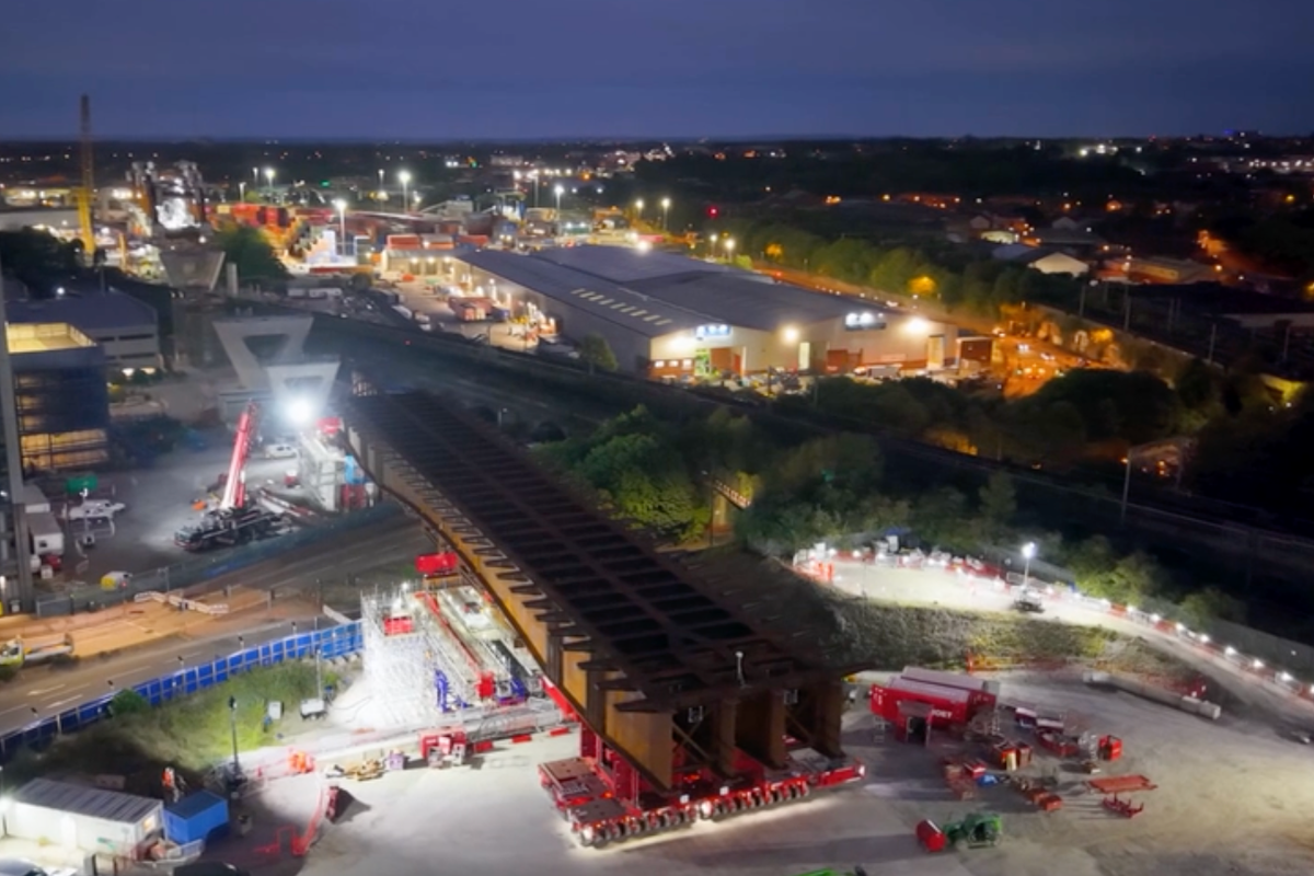 HS2 engineers move massive 1,631 tonne steel bridge into place over Birmingham ring road