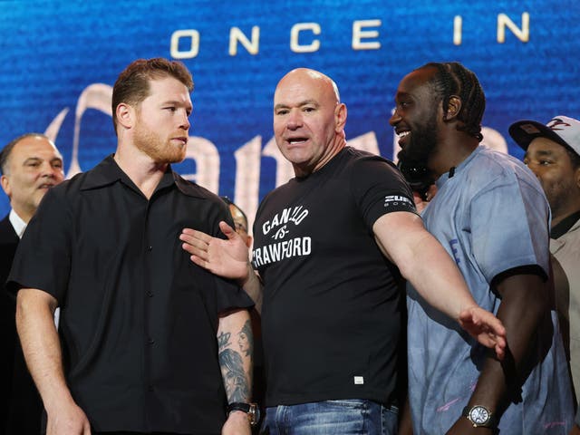<p>Saul ‘Canelo’ Alvarez facing off with Terence Crawford (right)</p>