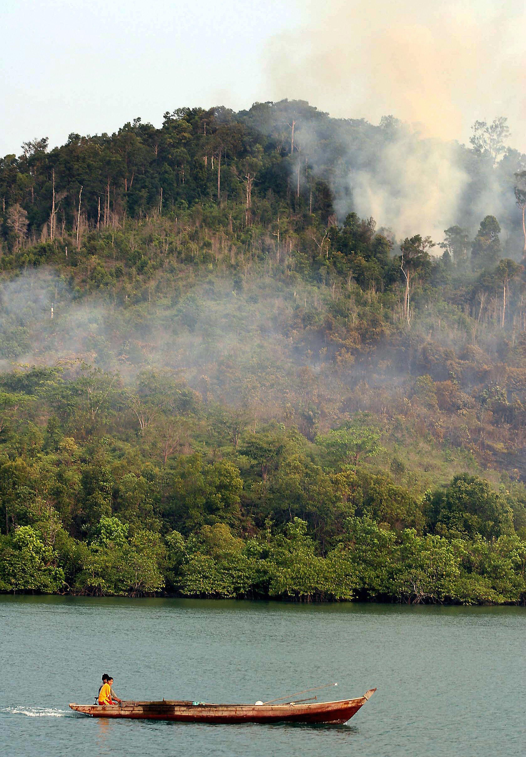 Indonesia’s plan to treat 2,000 injured Gazans on an uninhabited island faces scrutiny