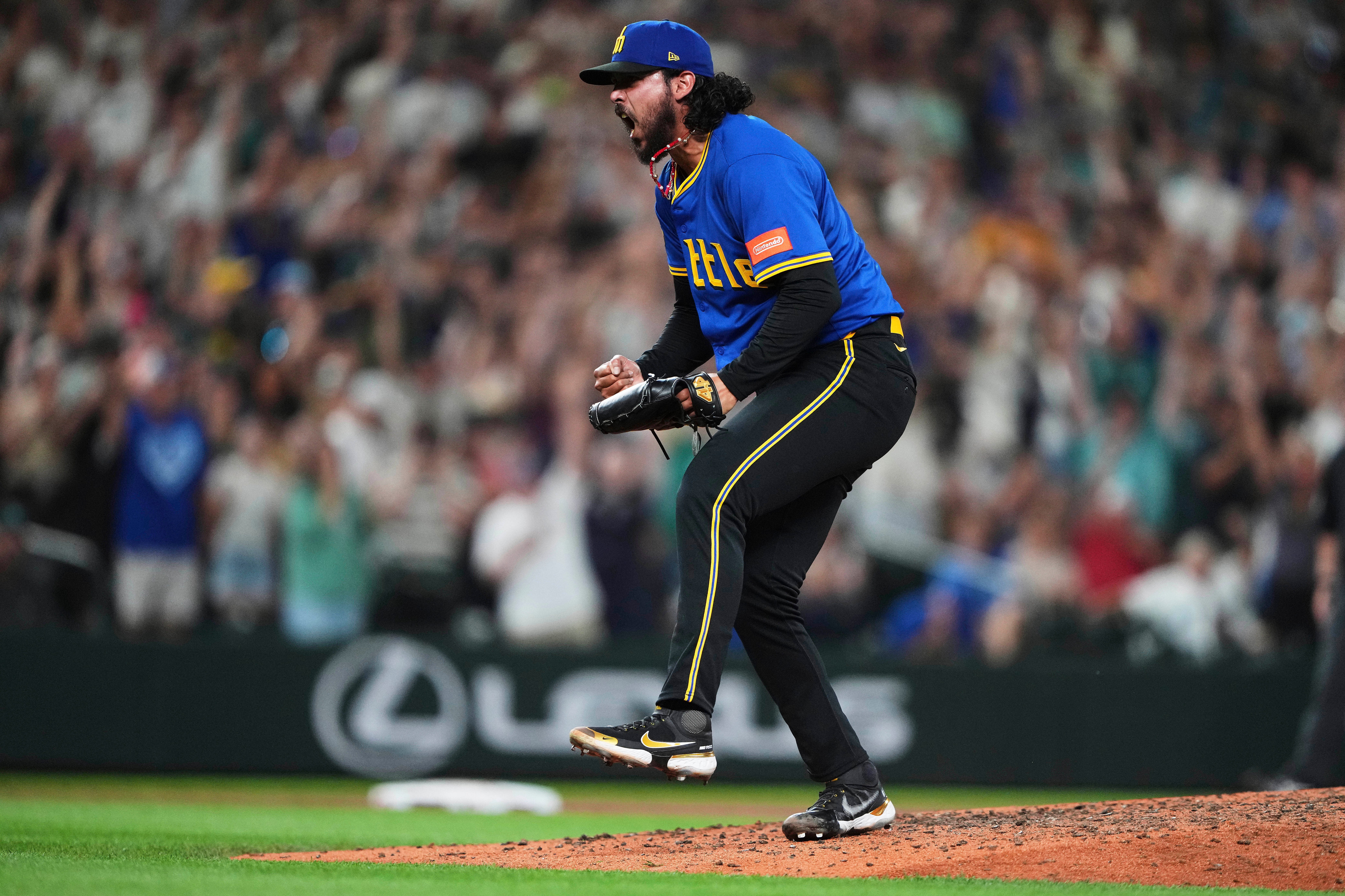 ATLÉTICOS-MARINEROS