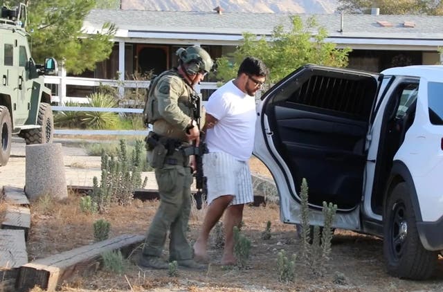 <p>Jake Haro, de 32 años, fue visto el domingo colaborando con agentes del sheriff en la búsqueda de su hijo</p>