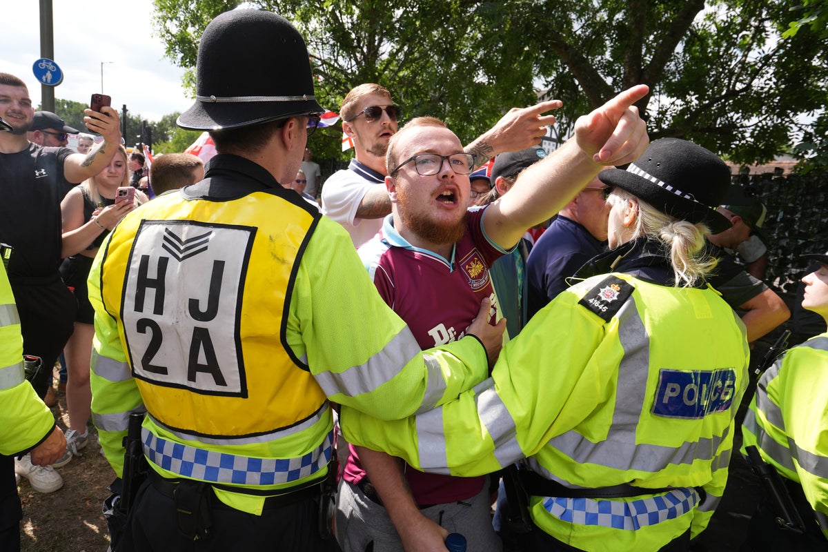 Labour announce plans to to fast-track asylum appeals amid anti-migrant protests