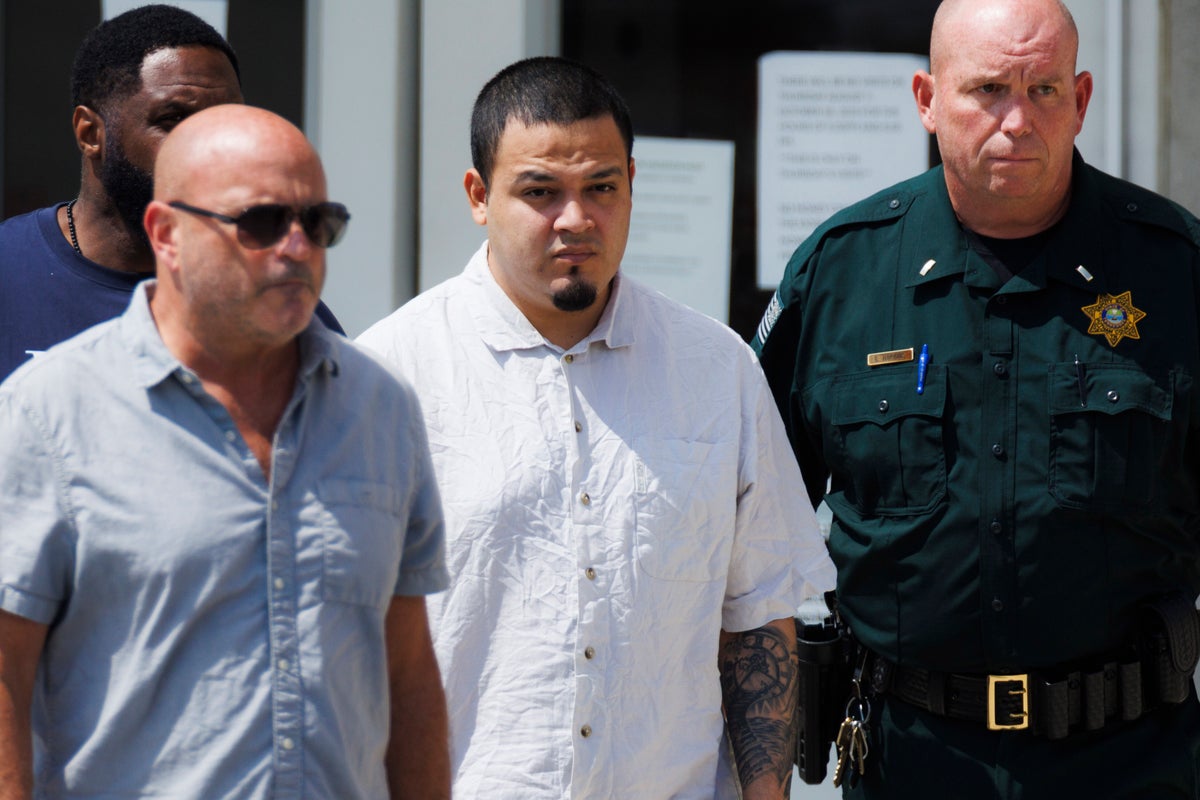 https://static.independent.co.uk/2025/08/23/15/APTOPIX_Deportation_Error_Abrego_Garcia_93535.jpg?width=1200&height=800&crop=1200:800