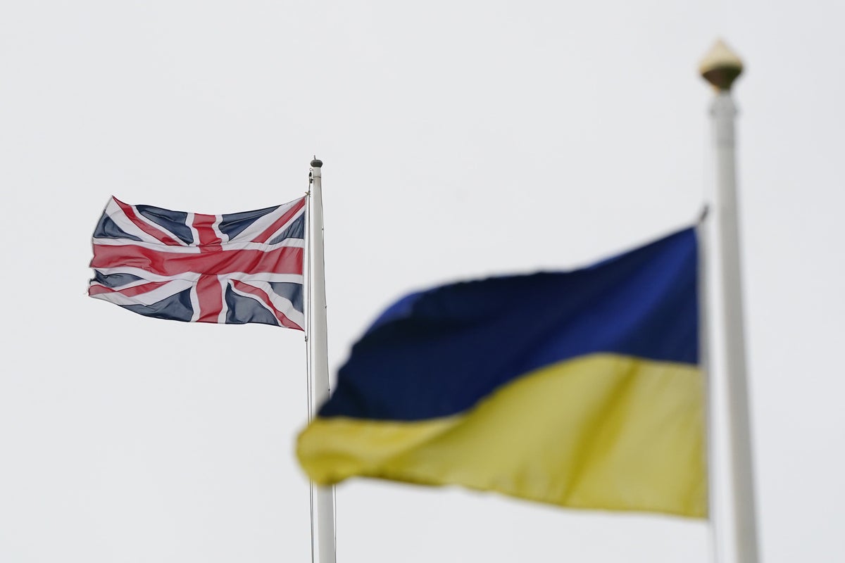 UK Flies Ukrainian Flags Over Government Buildings on Independence Day