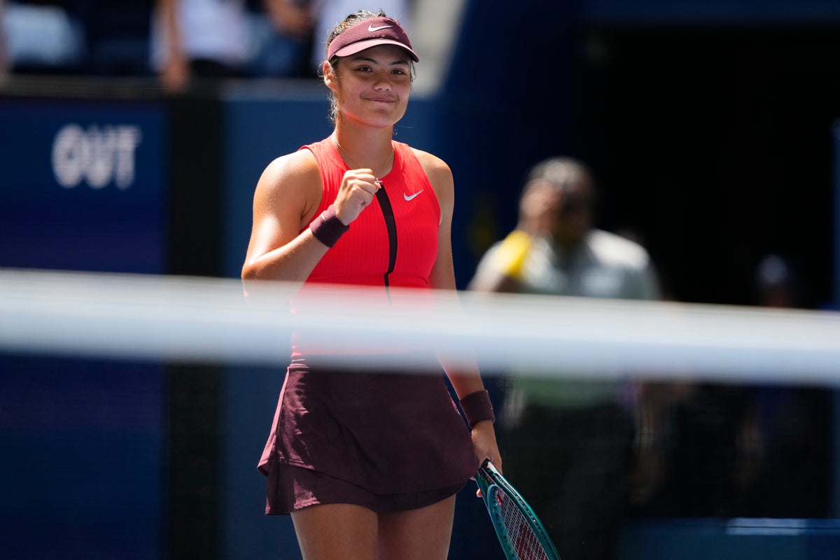 Emma Raducanu v Ena Shibahara live: US Open result as British No 1 gets unexpected boost after 62-minute thrashing