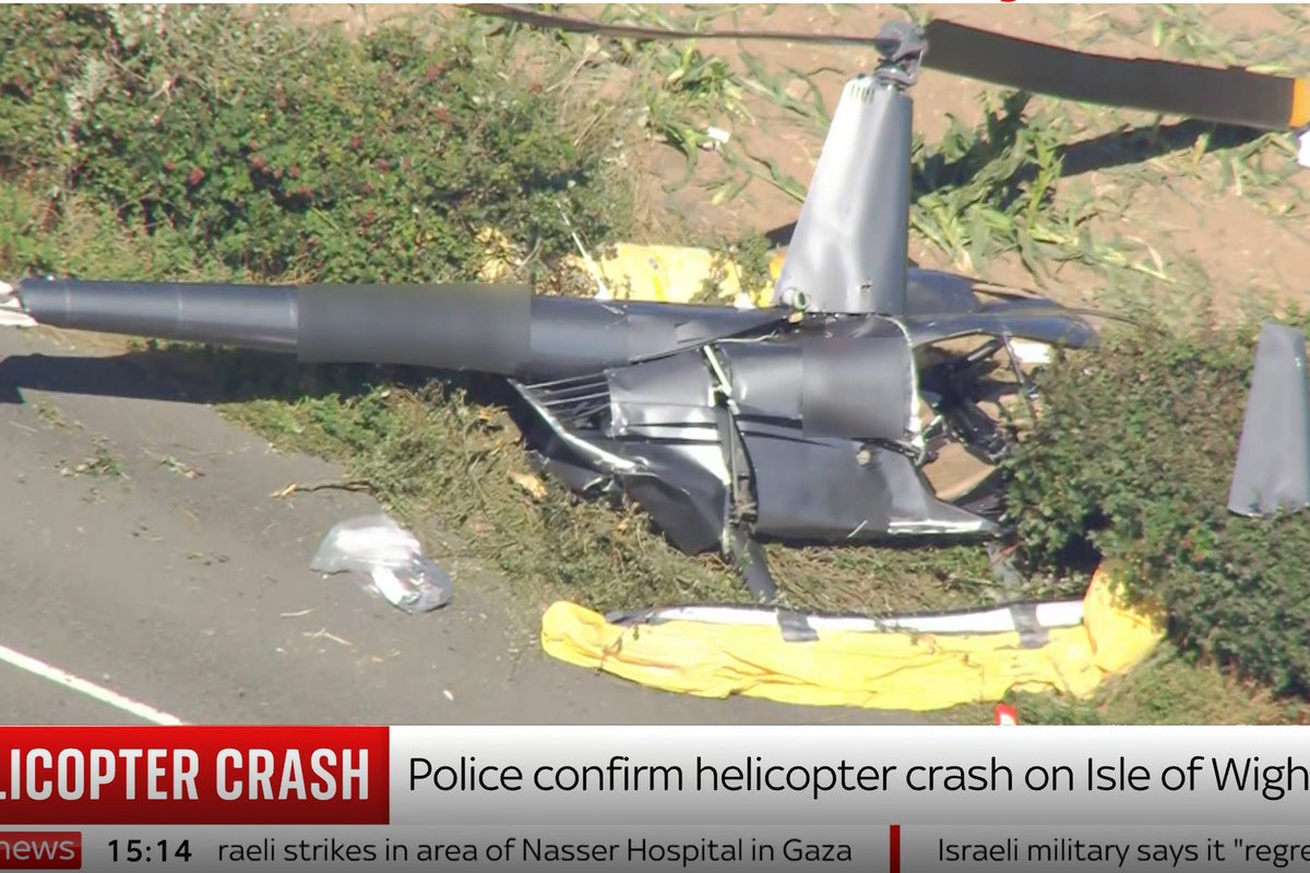 Three killed as helicopter crashes during flying lesson on Isle of Wight