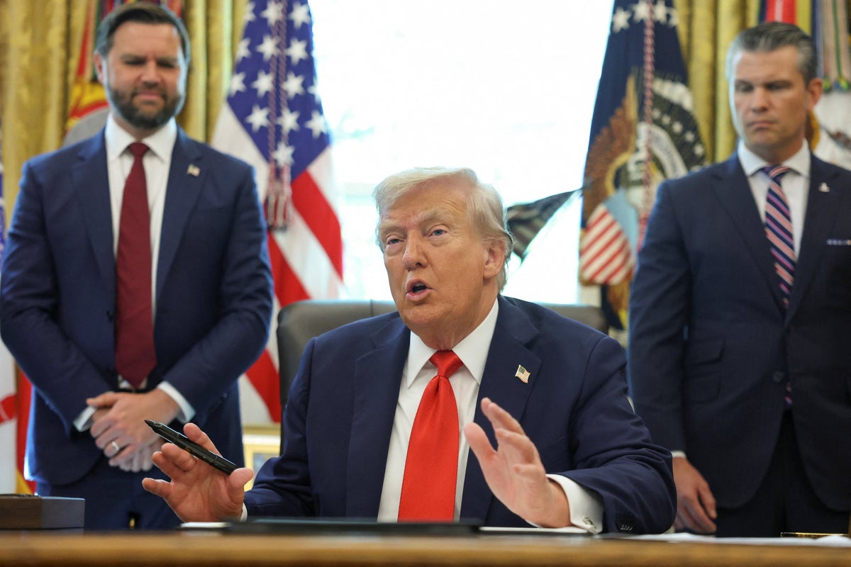 Trump Claims Many Americans Support Dictator Idea Amid Urban Security Push