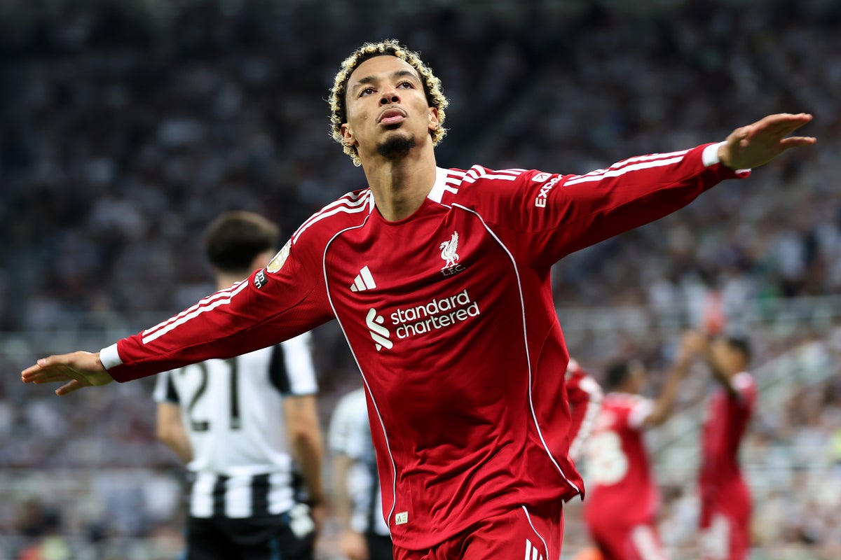 Hugo Ekitike gives honest verdict on record Liverpool signing Alexander Isak Hugo Ekitike gives honest verdict on record Liverpool signing Alexander Isak