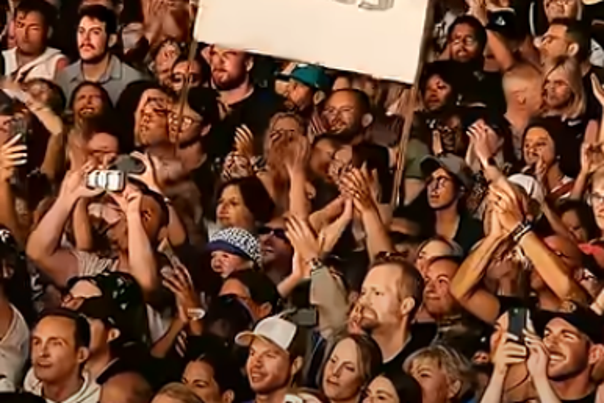 Will Smith accused of using AI for ‘embarrassing’ tour video