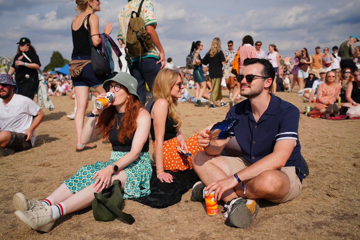 Bank Holiday weather: Temperatures hit close to 30C ahead of rain and wind from Hurricane Erin