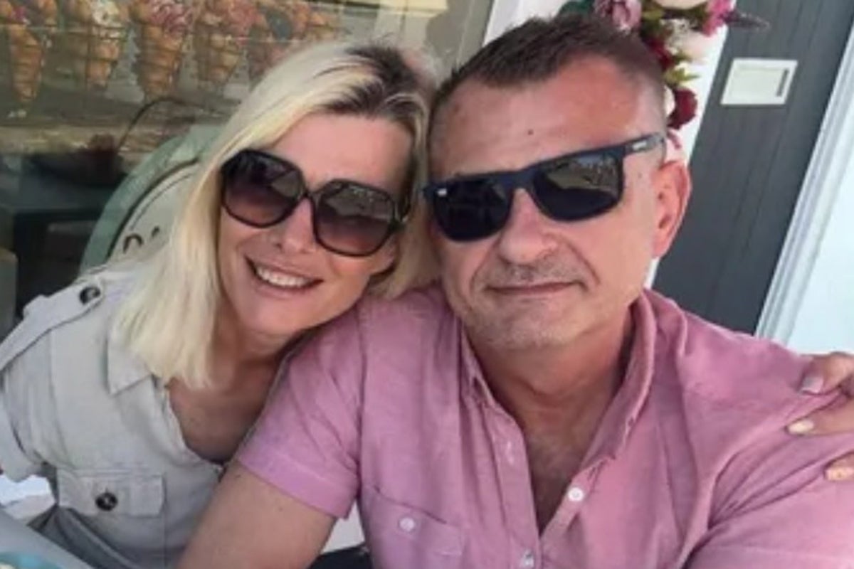 Tributes paid to couple killed in Isle of Wight helicopter crash