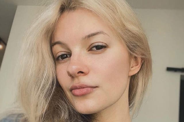 <p>El hombre acusado de matar a la refugiada Iryna Zarutska en el metro ligero de Charlotte, Carolina del Norte, EE. UU., fue acusado de cargos federales y podría enfrentarse a la pena de muerte si es declarado culpable</p>