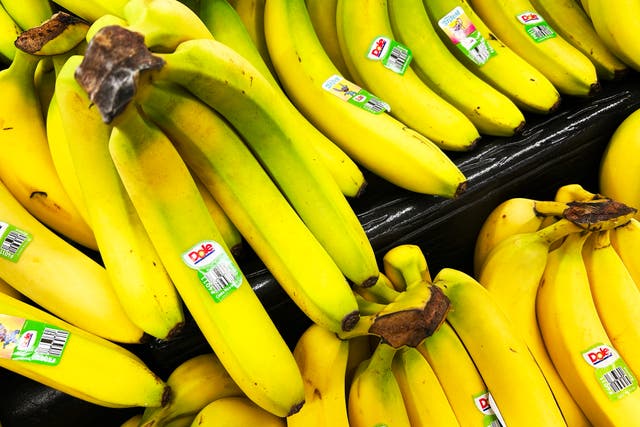 <p>Bananas could help lower the risk of heart disease, a study has found</p>