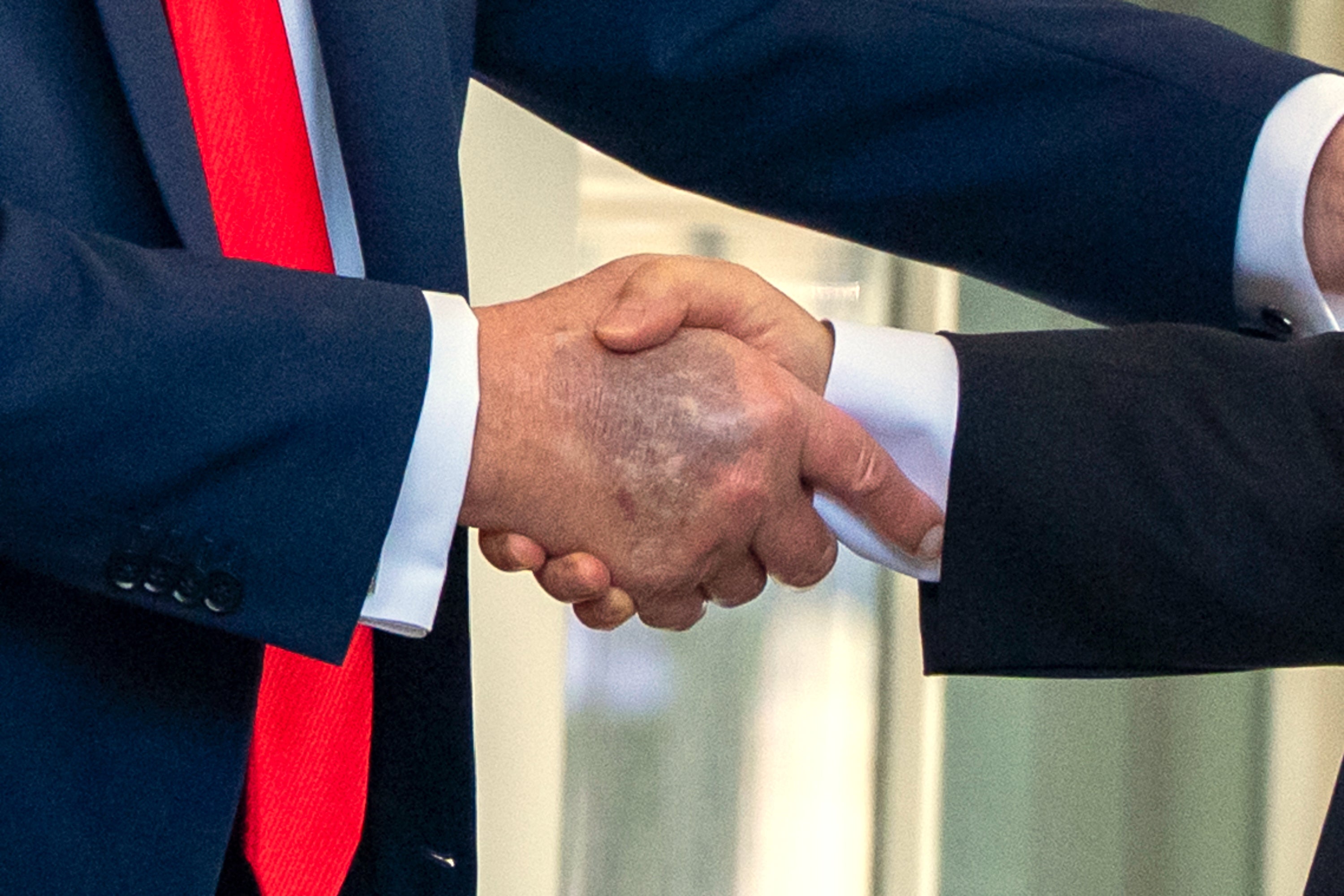 <p>President Donald Trump shakes hands with South Korean President Lee Jae Myung </p>