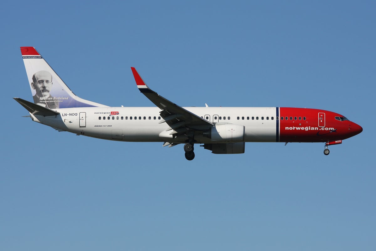 Norwegian Air Boeing 737 forced to turn back after tyre explosion on take-off